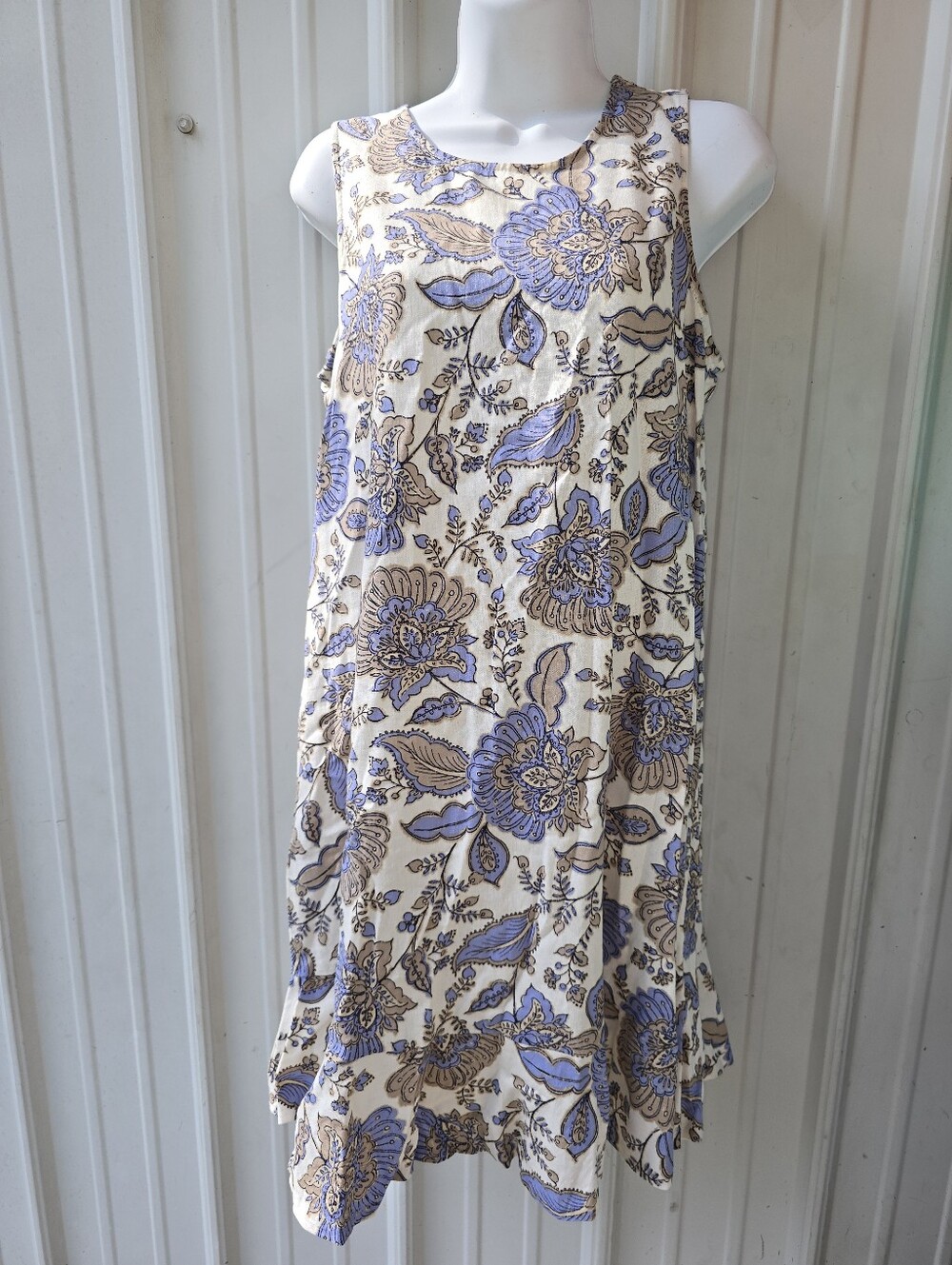 Sleeveless Floral Swing Dress in Cream and Lavender